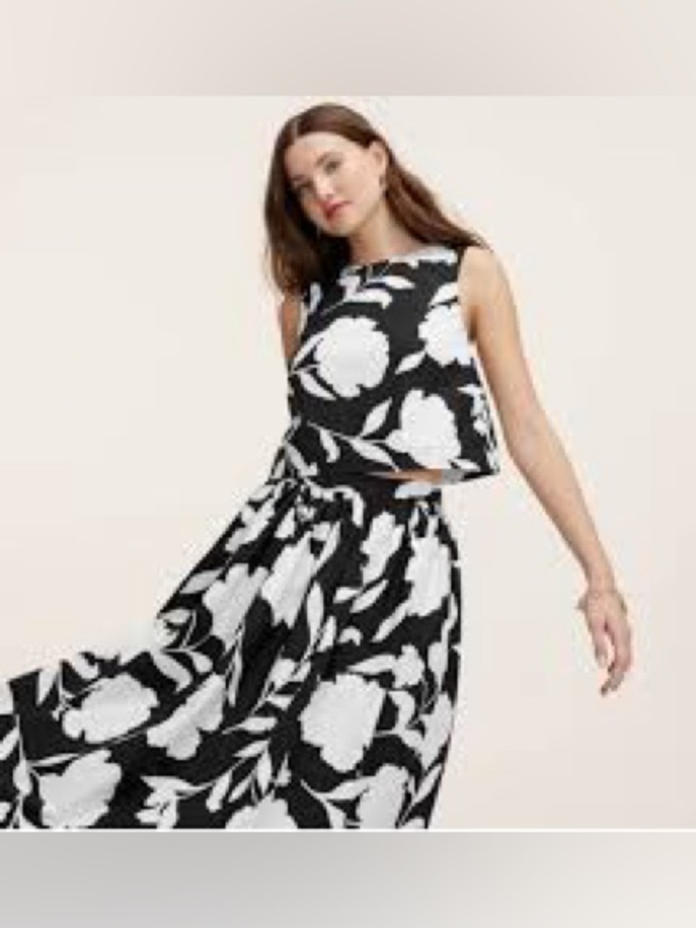 Kate Spade Black and white cropped skirt set